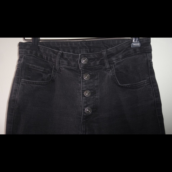 Black High Waisted Jeans from H&M - Picture 4 of 7